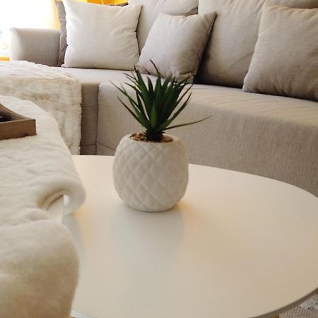 Chill Home : Appartement Cocooning Avec Jacuzzi Grandson Zewnętrze zdjęcie