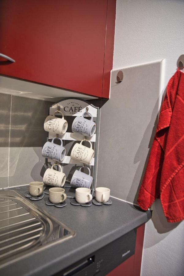 Chill Home : Appartement Cocooning Avec Jacuzzi Grandson Zewnętrze zdjęcie